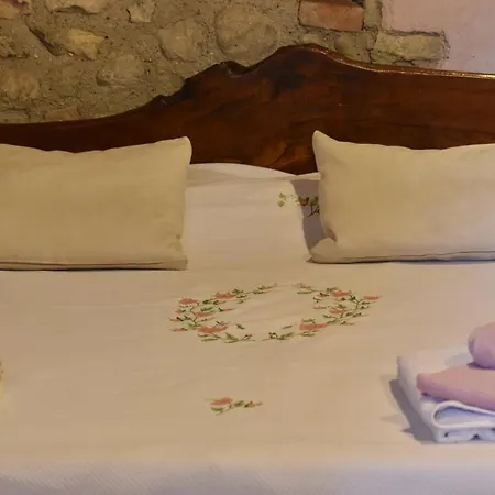 לינה וארוחת בוקר Il Melograno Del Garda פאדנג'ה סול גארדה